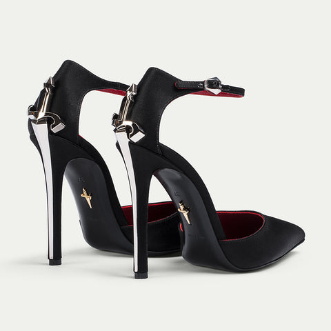DAGGER HEEL