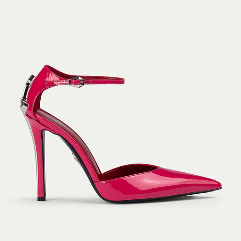DAGGER HEEL