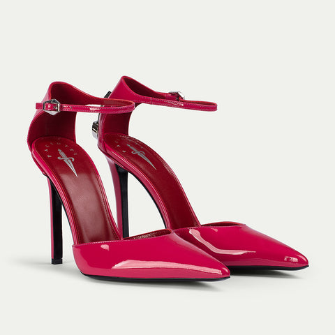 DAGGER HEEL