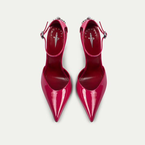 DAGGER HEEL
