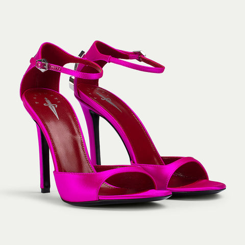 DAGGER HEEL