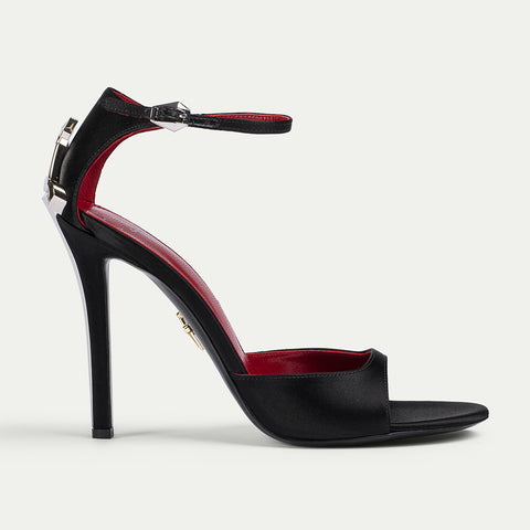 DAGGER HEEL