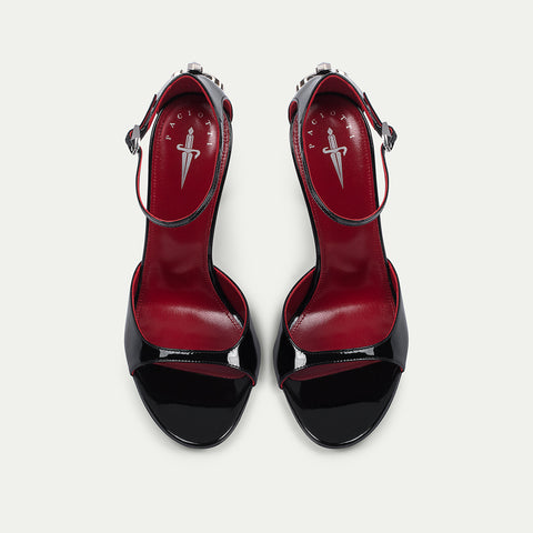 DAGGER HEEL