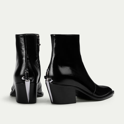 DAGGER BOOT