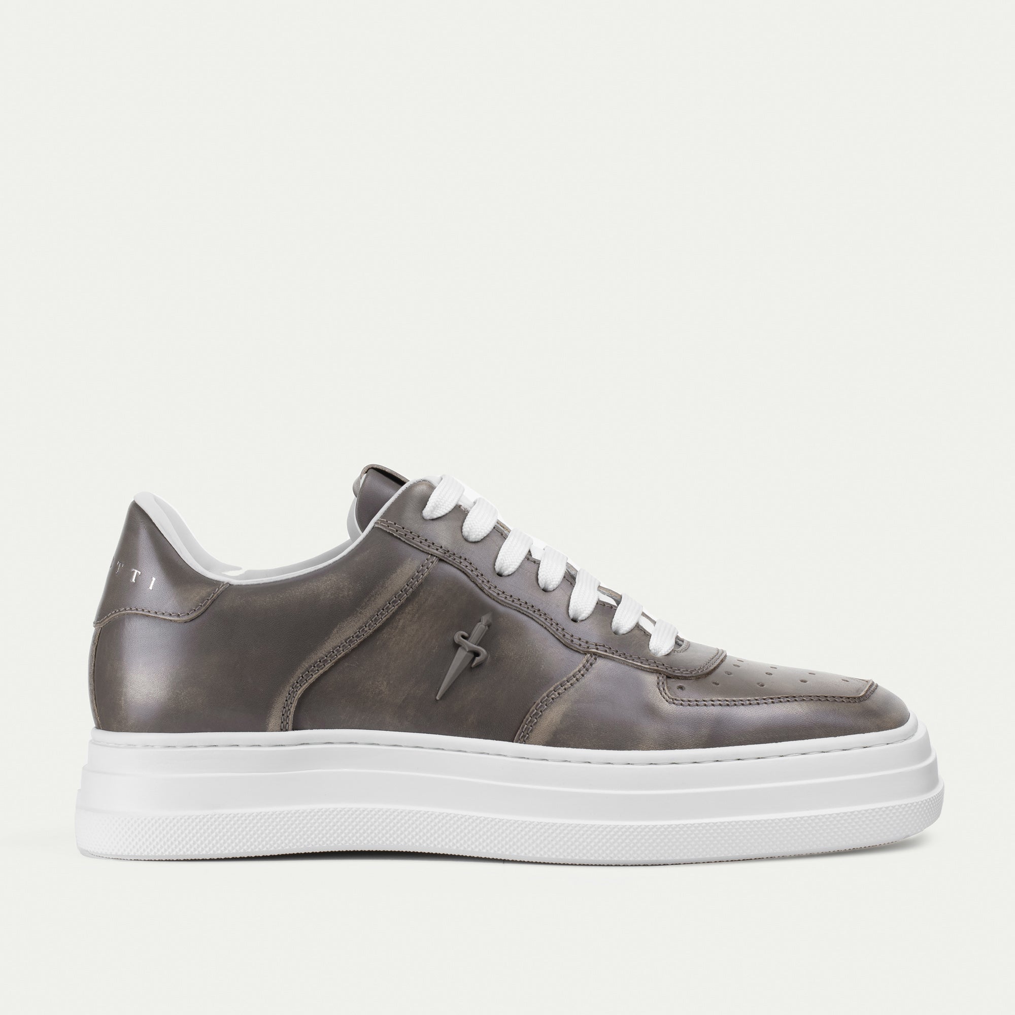 Louis Vuitton Beverly Hills Beverly Hills Sneaker, White, 5.0